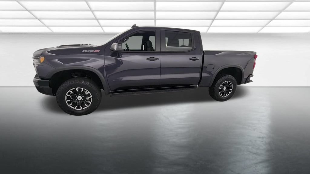 Used 2022 Chevrolet Silverado 1500 ZR2 w/ Technology Package AWD/4WD image 3