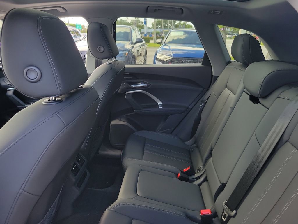 New 2025 Audi Q5 Premium Plus image 25