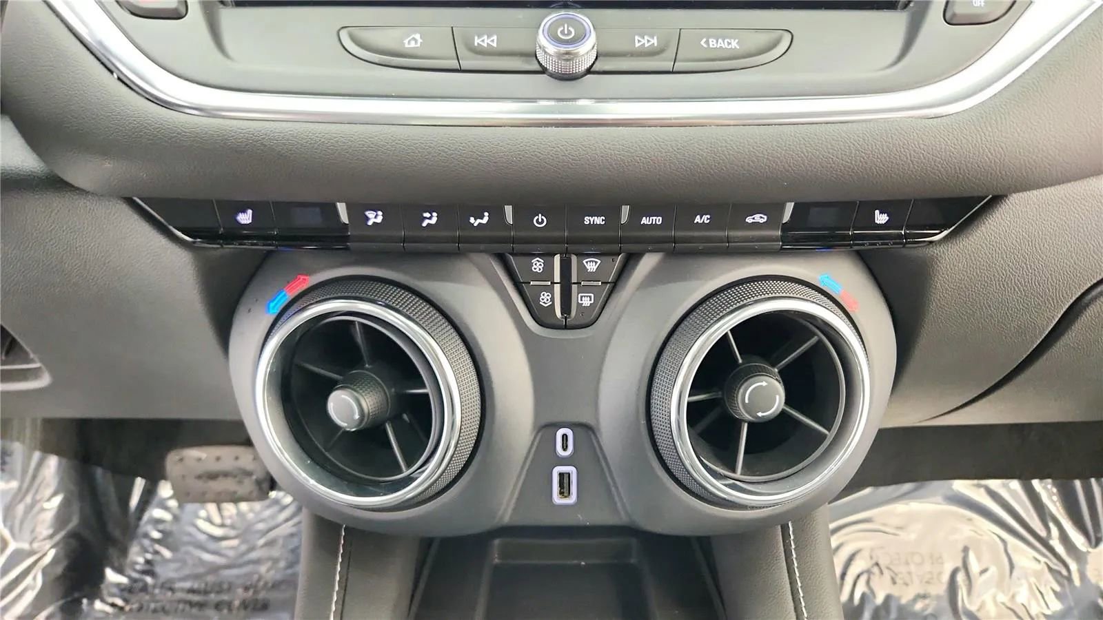 Used 2023 Chevrolet Blazer LT w/ Convenience Package image 35