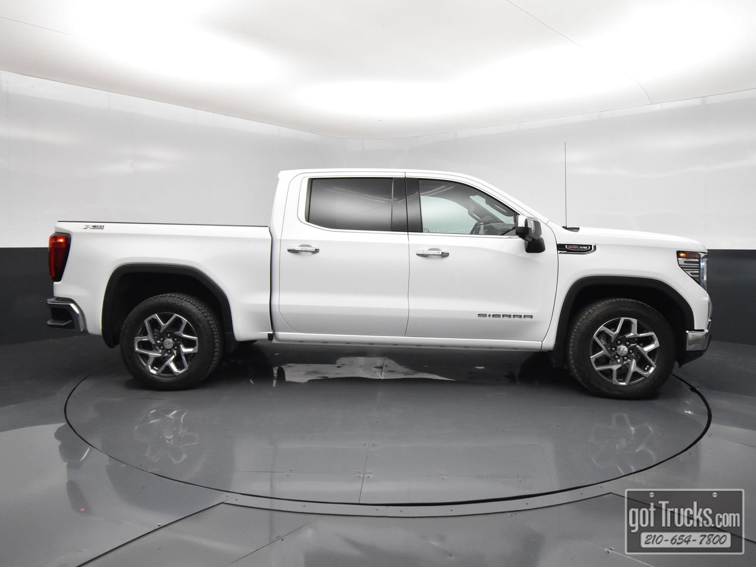 Used 2023 GMC Sierra 1500 SLT w/ SLT Premium Package AWD/4WD image 52
