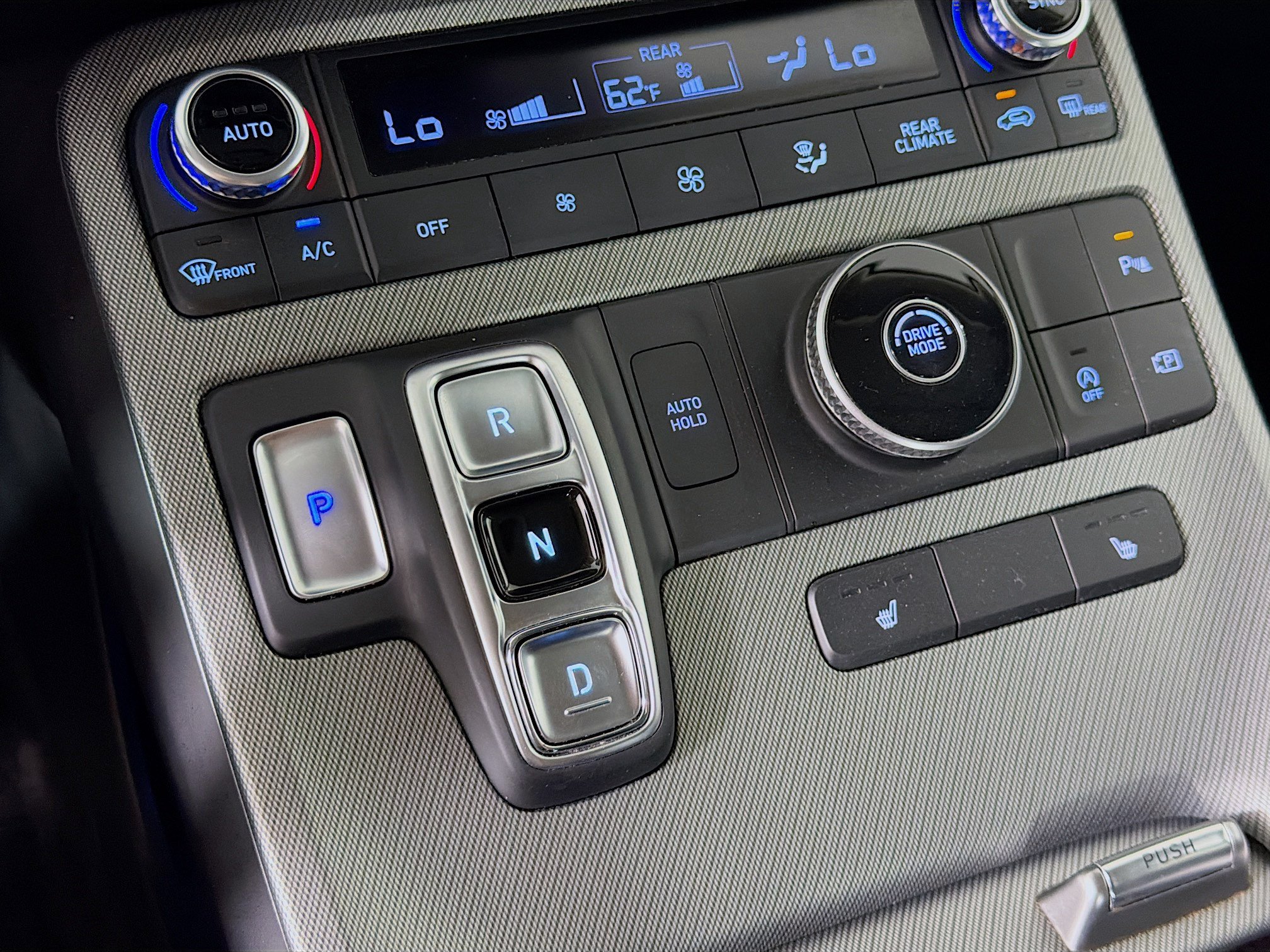 Used 2024 Hyundai Palisade SEL FWD image 25