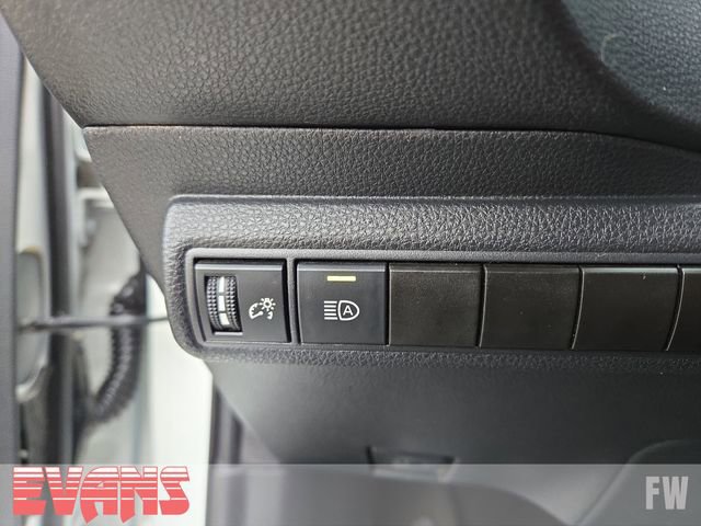 Used 2020 Toyota Corolla LE image 13