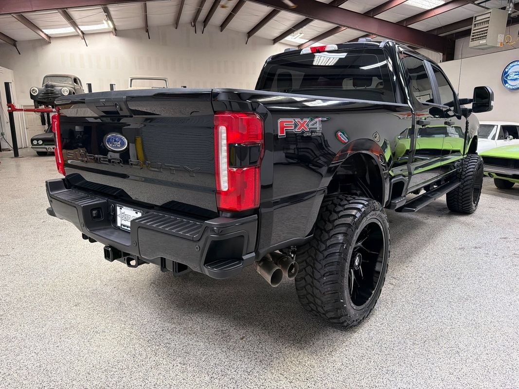 Used 2024 Ford F250 XL w/ STX Appearance Package AWD/4WD image 7
