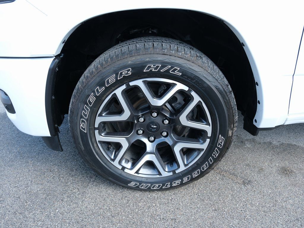 Used 2025 RAM 1500 Laramie w/ Sport Appearance Package image 13