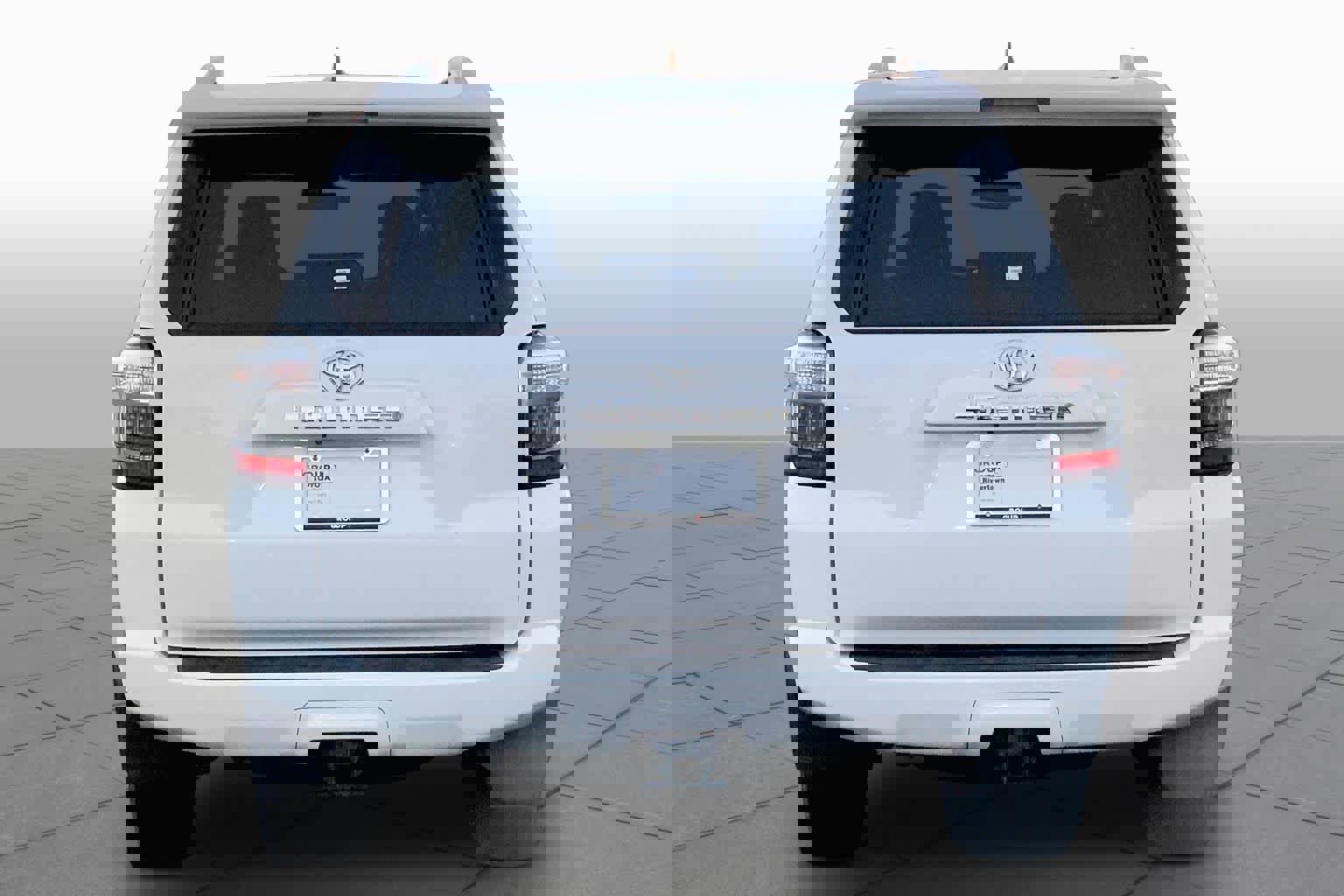 Used 2017 Toyota 4Runner SR5 Premium RWD image 5