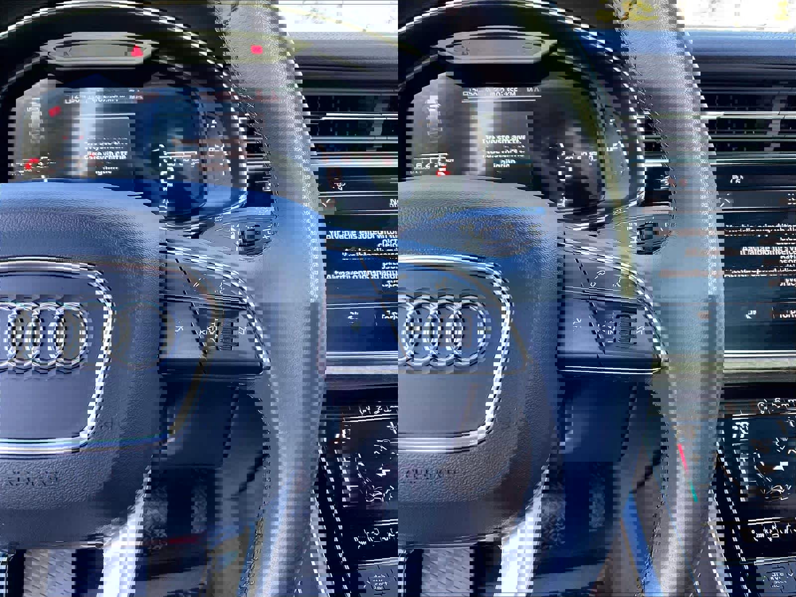 Used 2023 Audi Q7 Premium Plus image 21