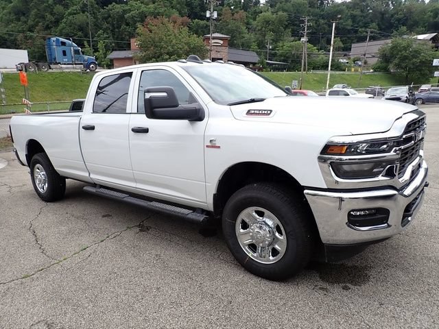 New 2026 RAM 3500 Tradesman AWD/4WD image 10