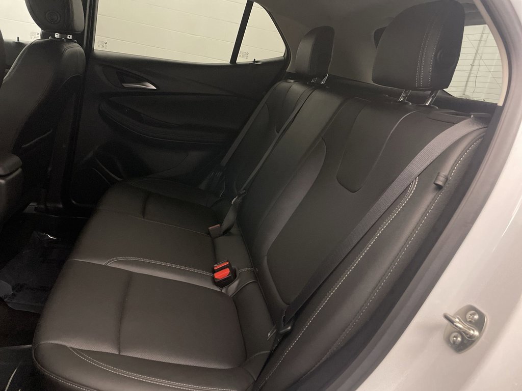 Used 2024 Buick Encore GX Sport Touring image 17