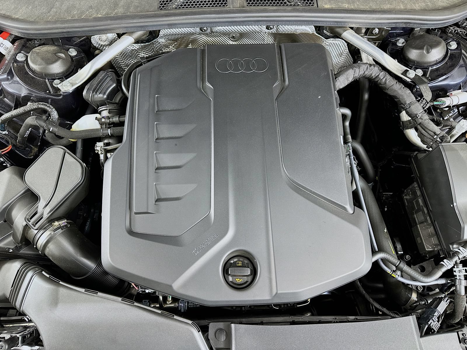 Used 2025 Audi A5 2.0T Premium w/ Premium Plus AWD/4WD image 13