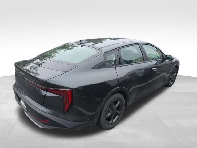 Used 2025 Kia K4 LXS image 5