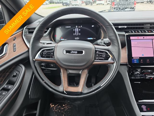 Certified 2025 Jeep Grand Cherokee Summit w/ Obsidian Package AWD/4WD image 10