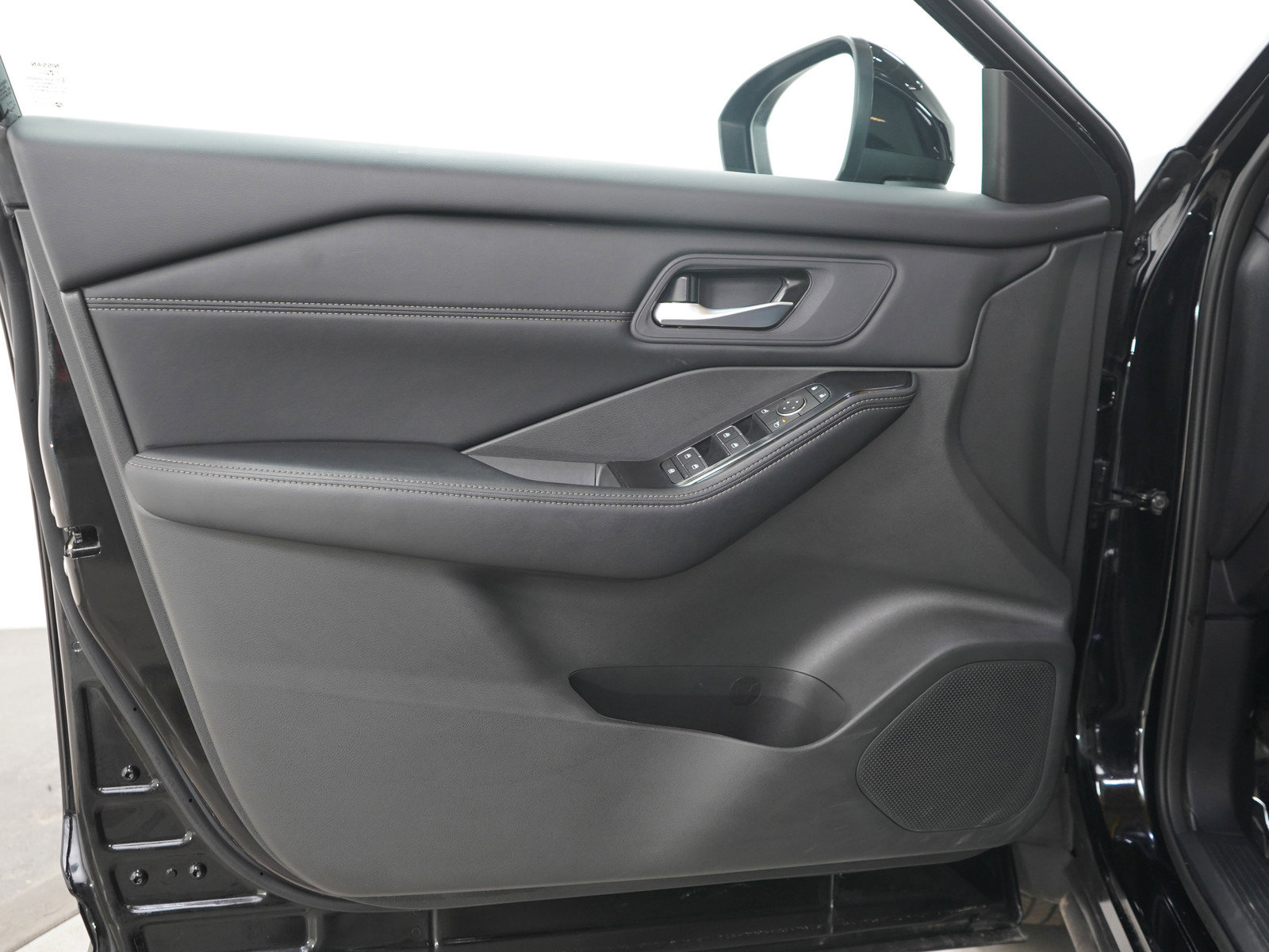 Used 2026 Nissan Rogue SL AWD/4WD image 23