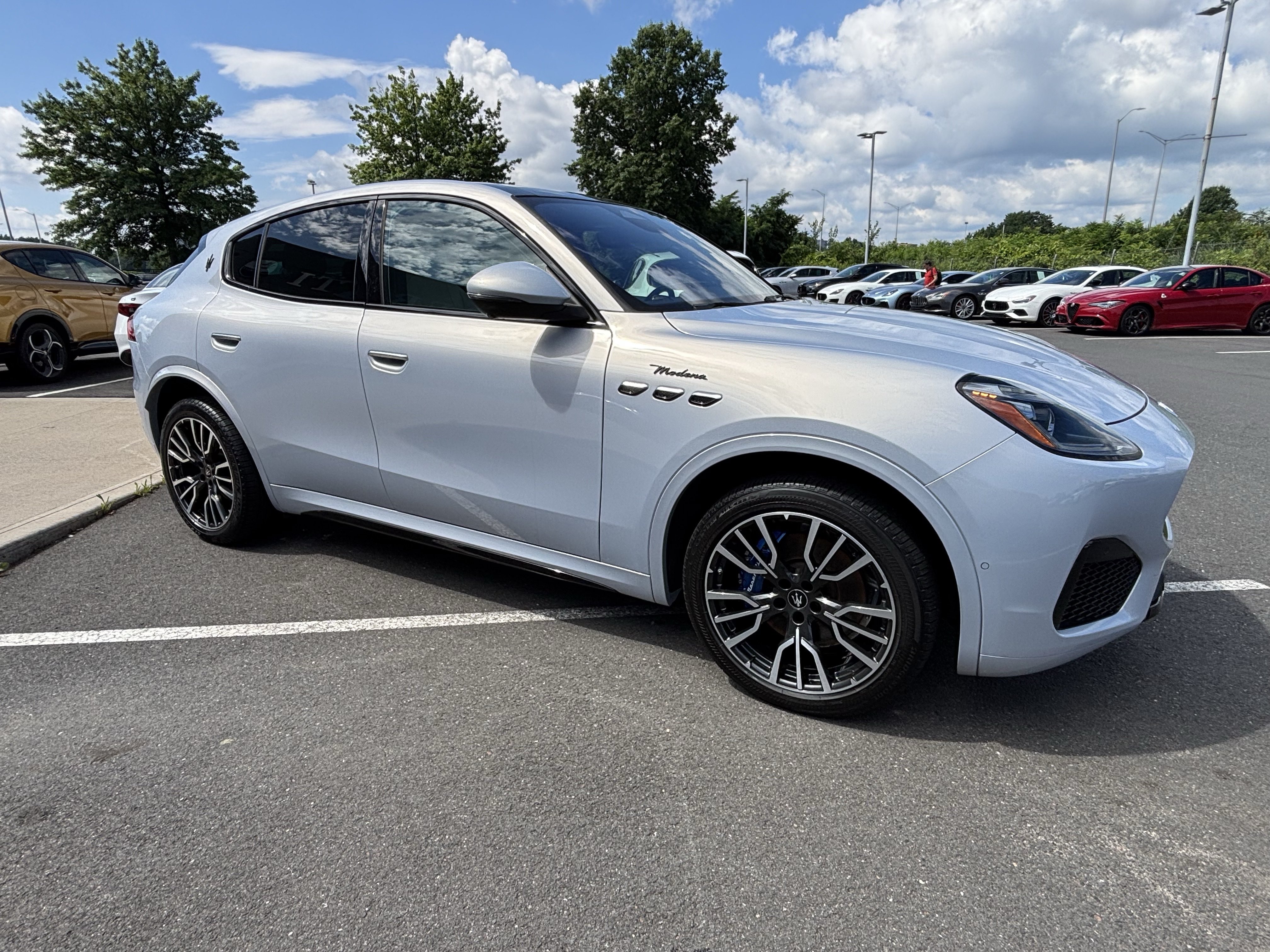 Used 2023 Maserati Grecale Modena AWD/4WD image 11