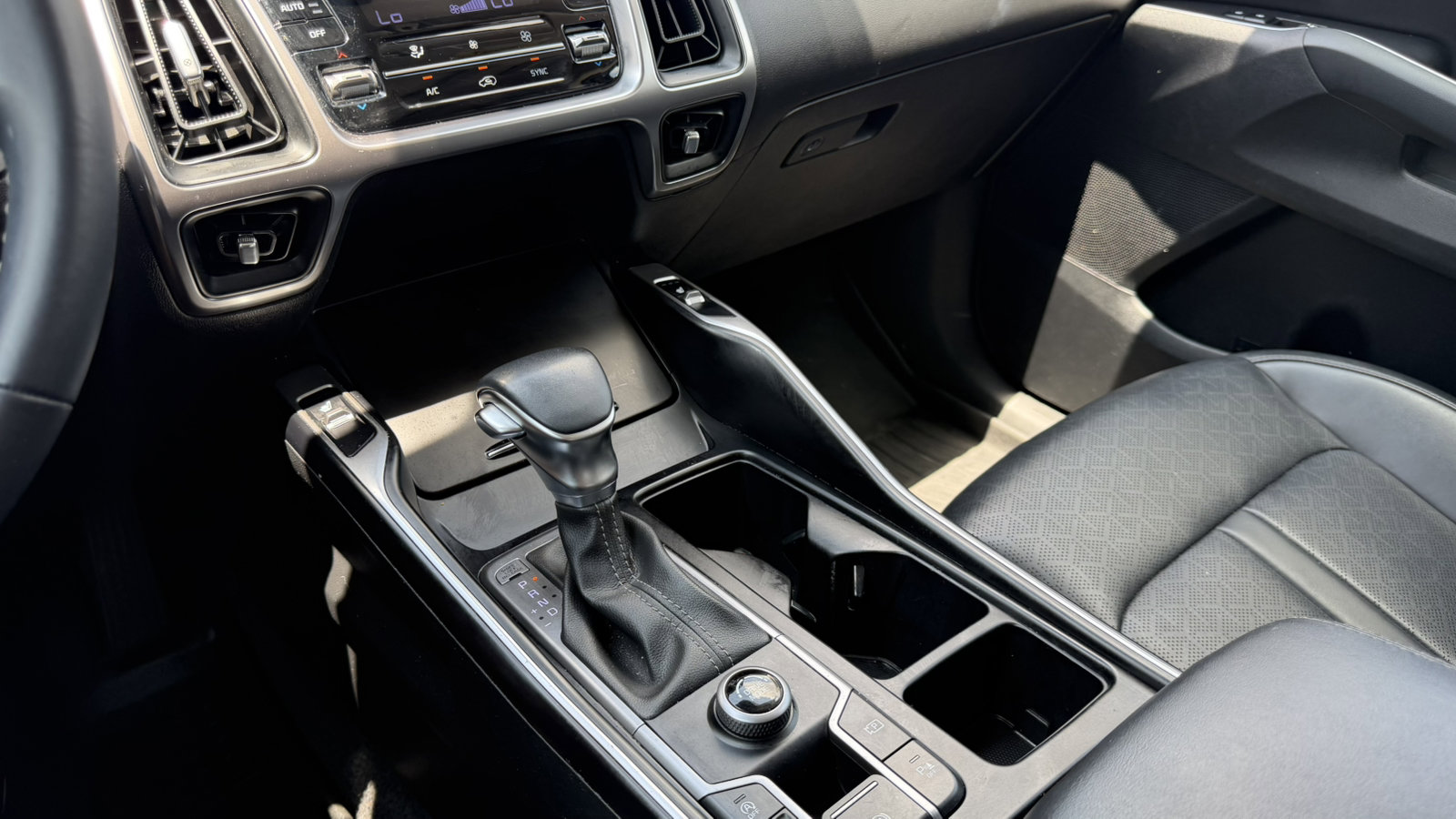 Used 2023 Kia Sorento EX w/ Panoramic Sunroof Package FWD image 30