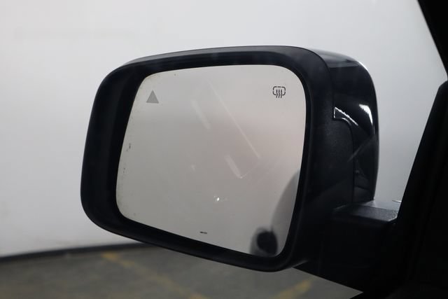 Used 2022 Dodge Durango SXT AWD/4WD image 36