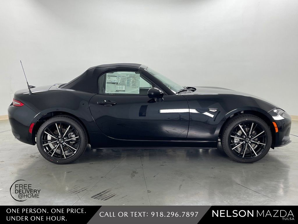 New 2025 MAZDA MX-5 Miata Grand Touring RWD image 5