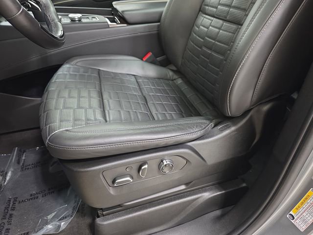 Certified 2023 Cadillac Escalade Premium Luxury Platinum image 26