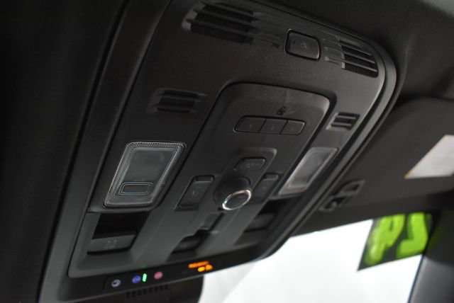 Used 2024 GMC Yukon XL Denali Ultimate AWD/4WD image 24