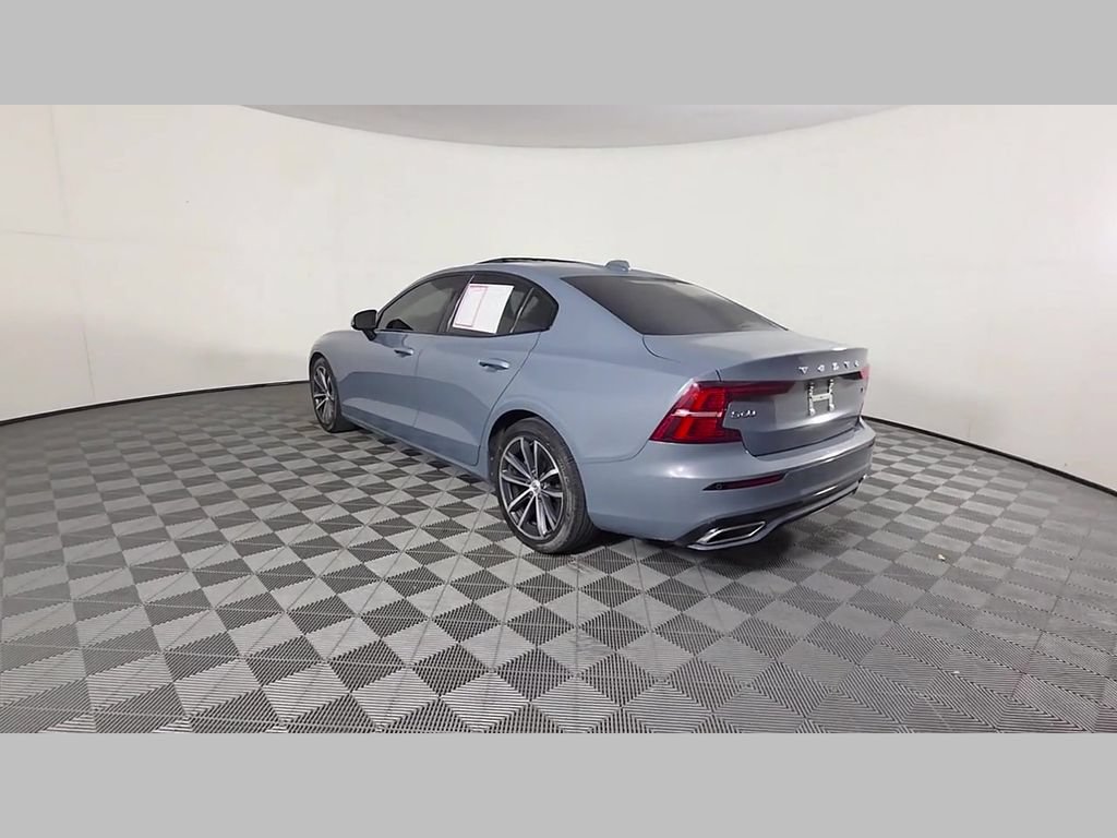 Used 2022 Volvo S60 B5 Momentum AWD/4WD image 44