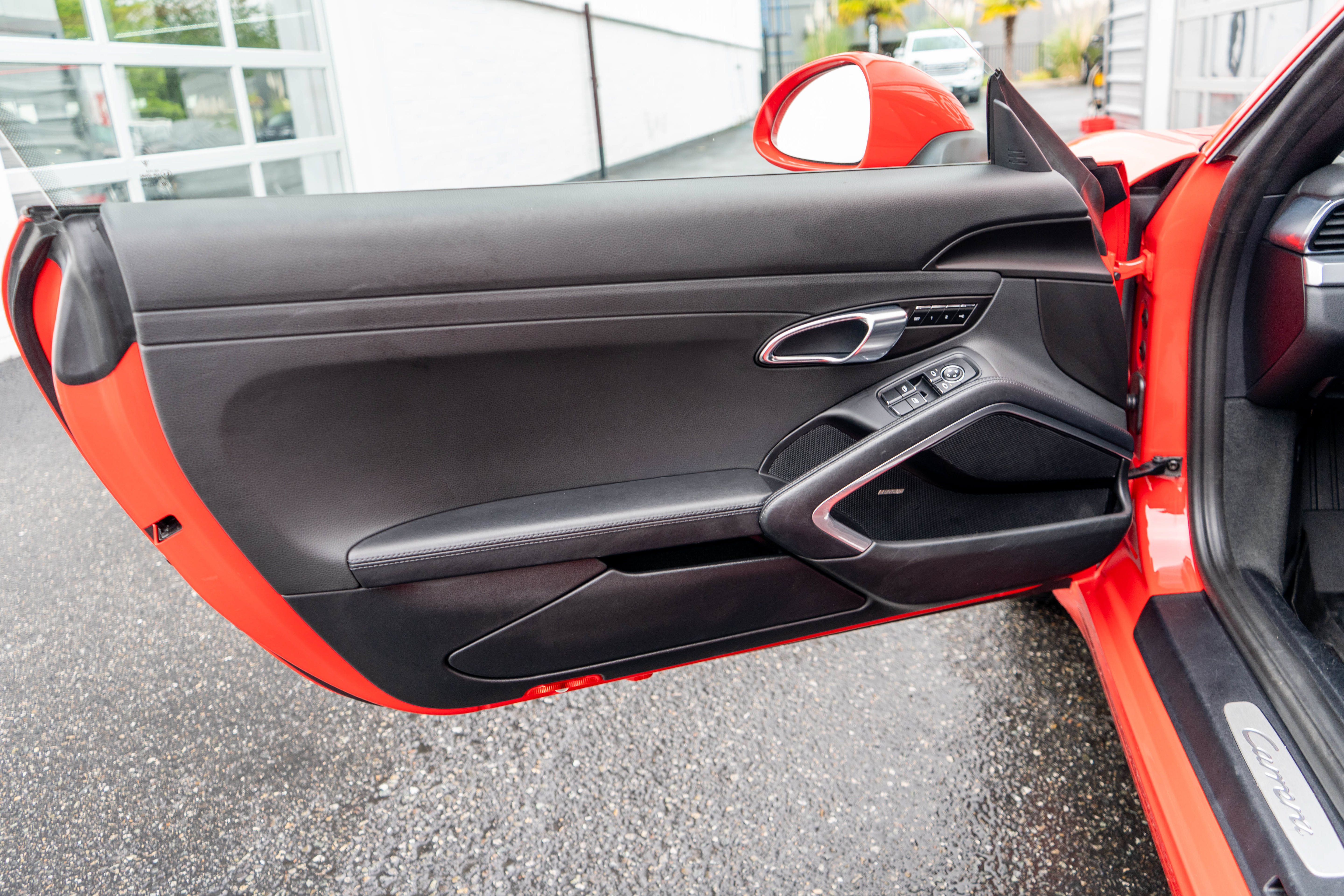 Used 2018 Porsche 911 Carrera RWD image 11