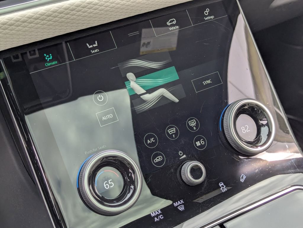 Used 2020 Land Rover Range Rover Velar R-Dynamic S image 21