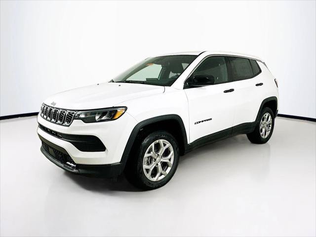 Certified 2024 Jeep Compass Sport AWD/4WD image 3
