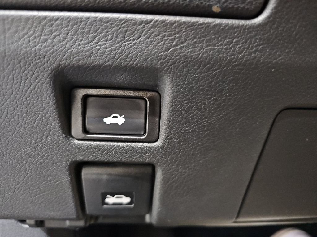 Used 2013 Lexus GS 350 AWD w/ Luxury Pkg w/Cold Weather Pkg image 27