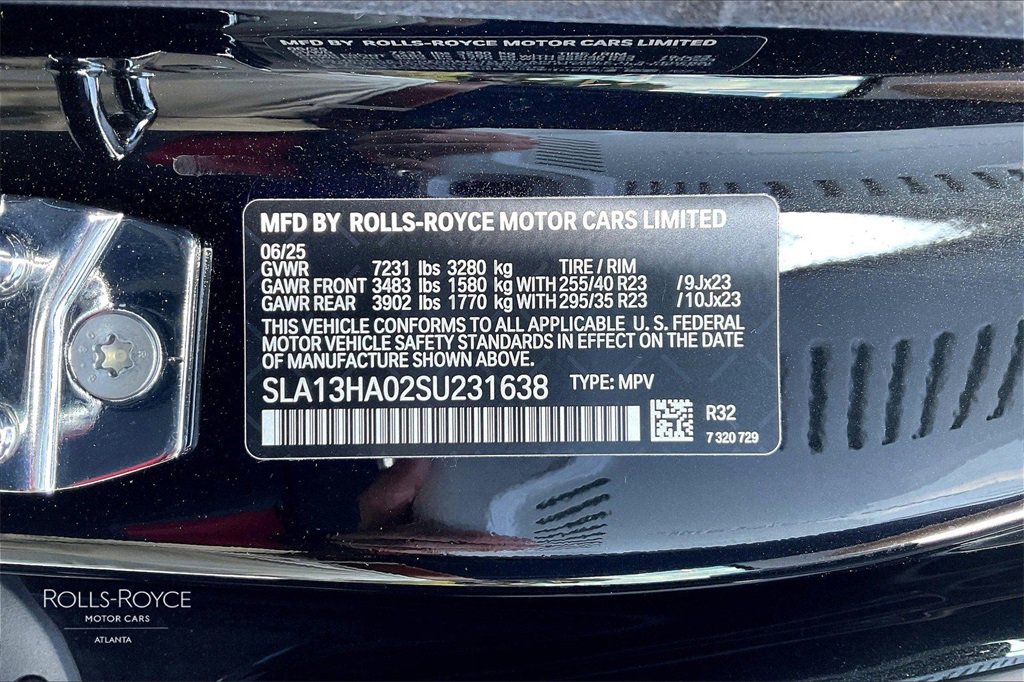 Certified 2025 Rolls-Royce Cullinan image 30