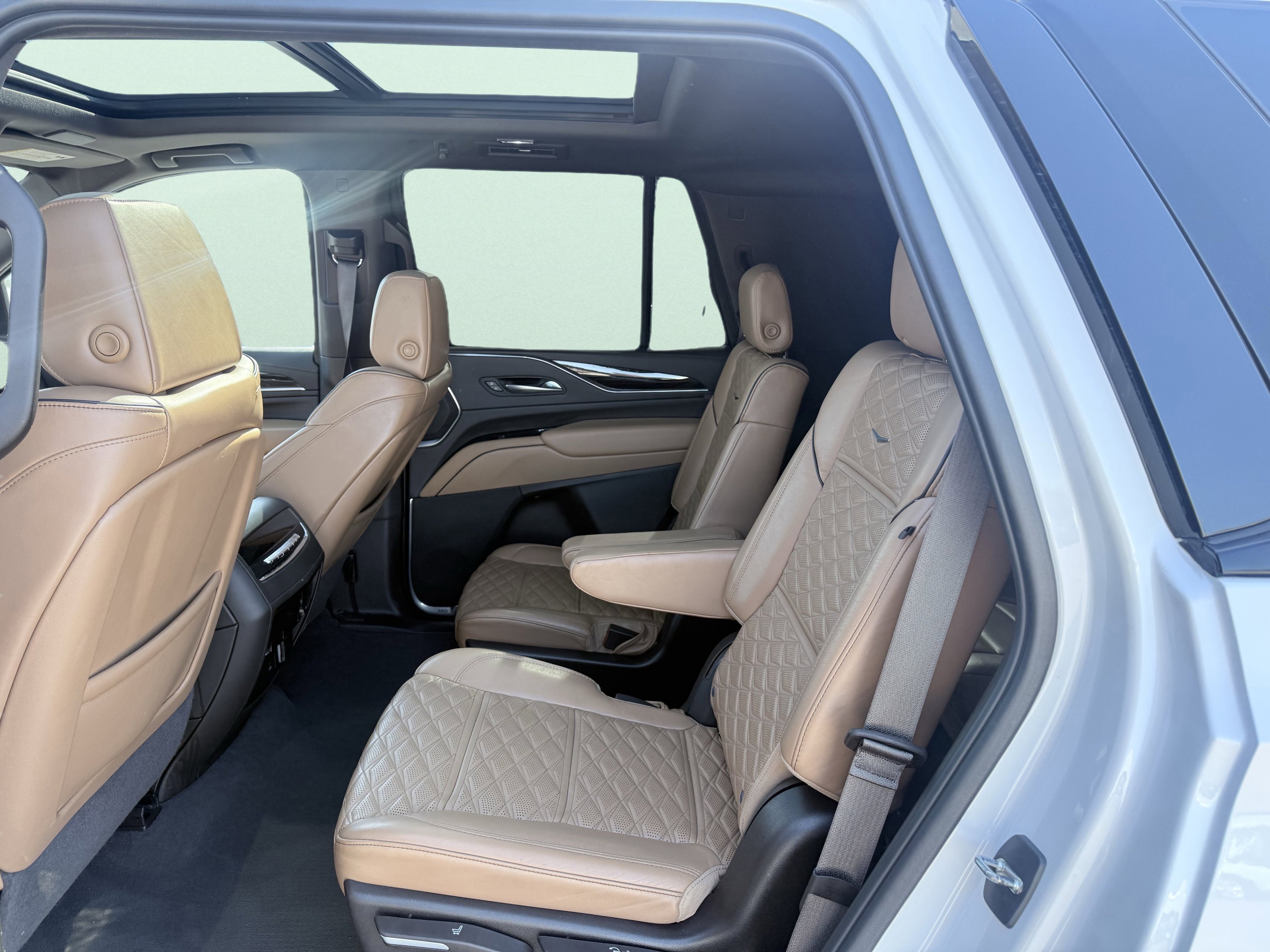 Used 2023 Cadillac Escalade Sport w/ Touring Package image 38