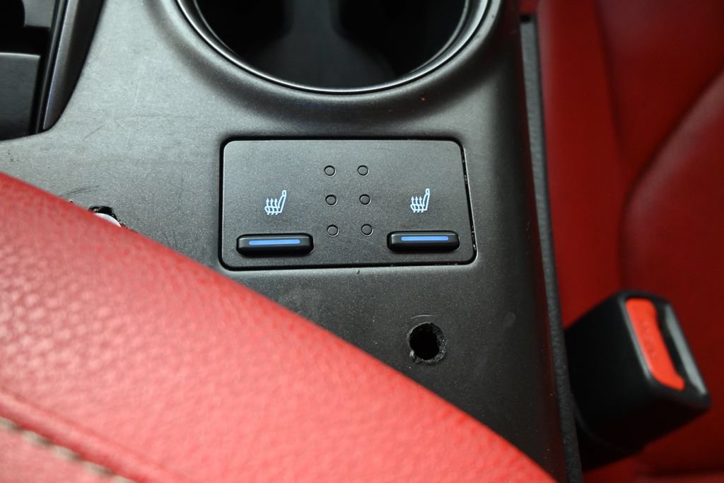 Used 2022 Toyota Camry XSE FWD image 33
