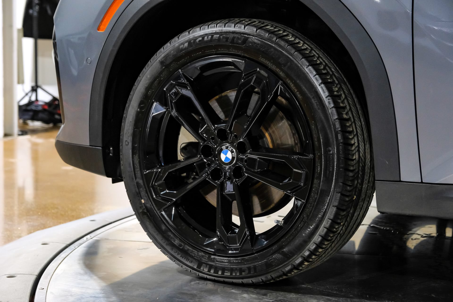 Used 2025 BMW X2 xDrive28i AWD/4WD image 60