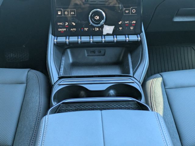 New 2026 GMC Terrain AT4 w/ Technology Package II AWD/4WD image 21