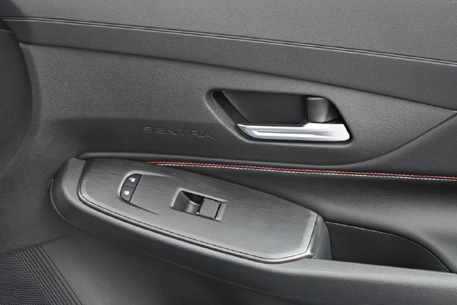 New 2026 Nissan Sentra SR w/ Floor Mat Package FWD image 34