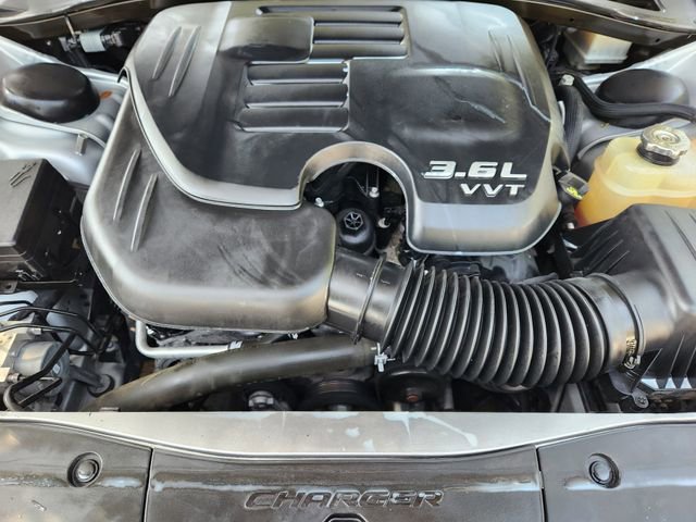 Used 2021 Dodge Charger SXT RWD image 29