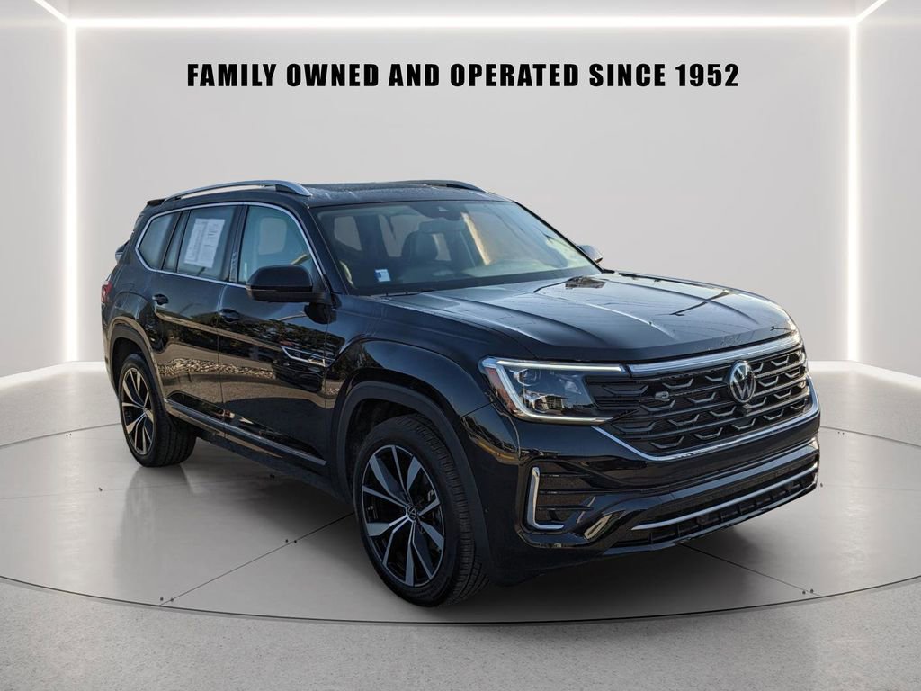 Used 2025 Volkswagen Atlas SEL Premium R-Line image 5