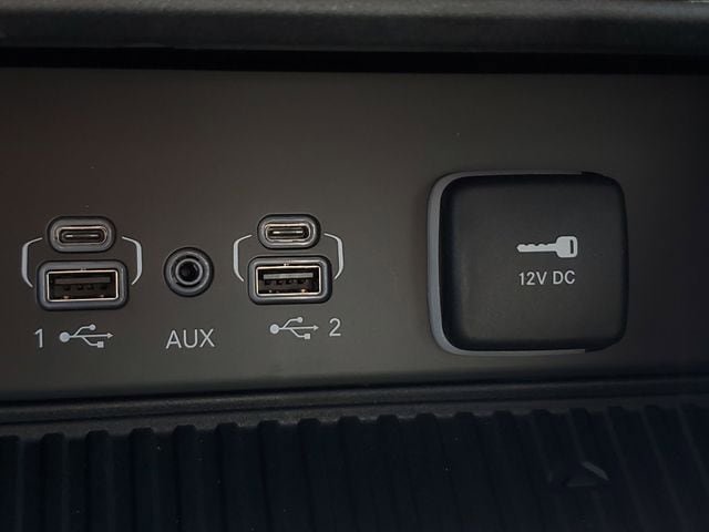 New 2026 Jeep Grand Cherokee Limited AWD/4WD image 32