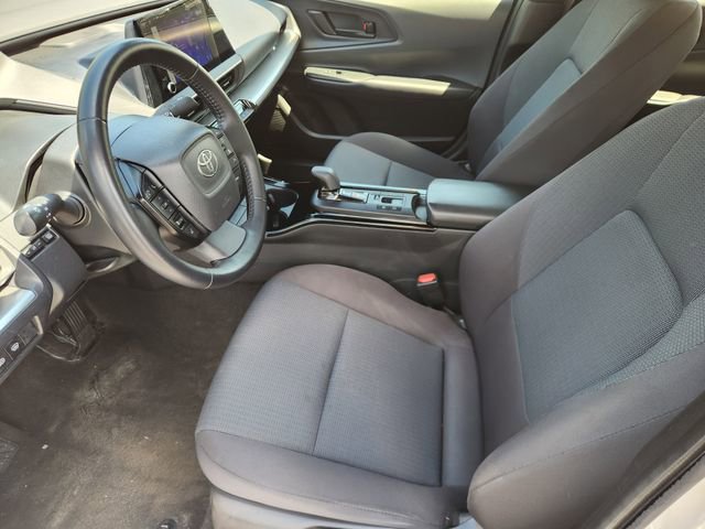 Used 2024 Toyota Prius LE image 9
