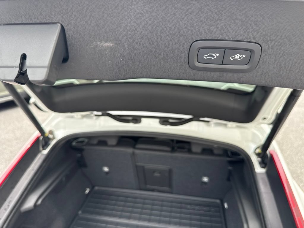 Used 2023 Volvo C40 P8 Recharge Ultimate w/ Protection Package Premier AWD/4WD image 12