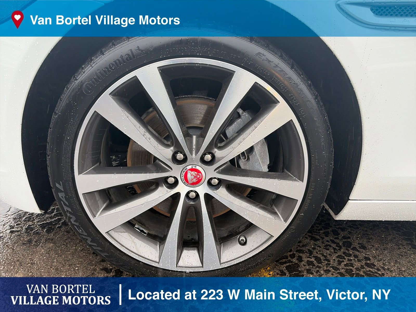 Used 2020 Jaguar XE S image 35