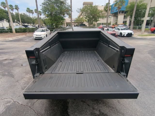Used 2024 Tesla Cybertruck AWD Crew Cab image 12