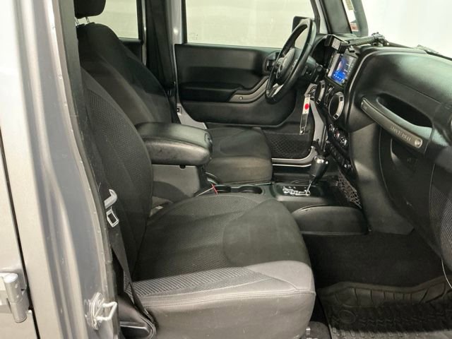Used 2017 Jeep Wrangler Unlimited Sport image 19