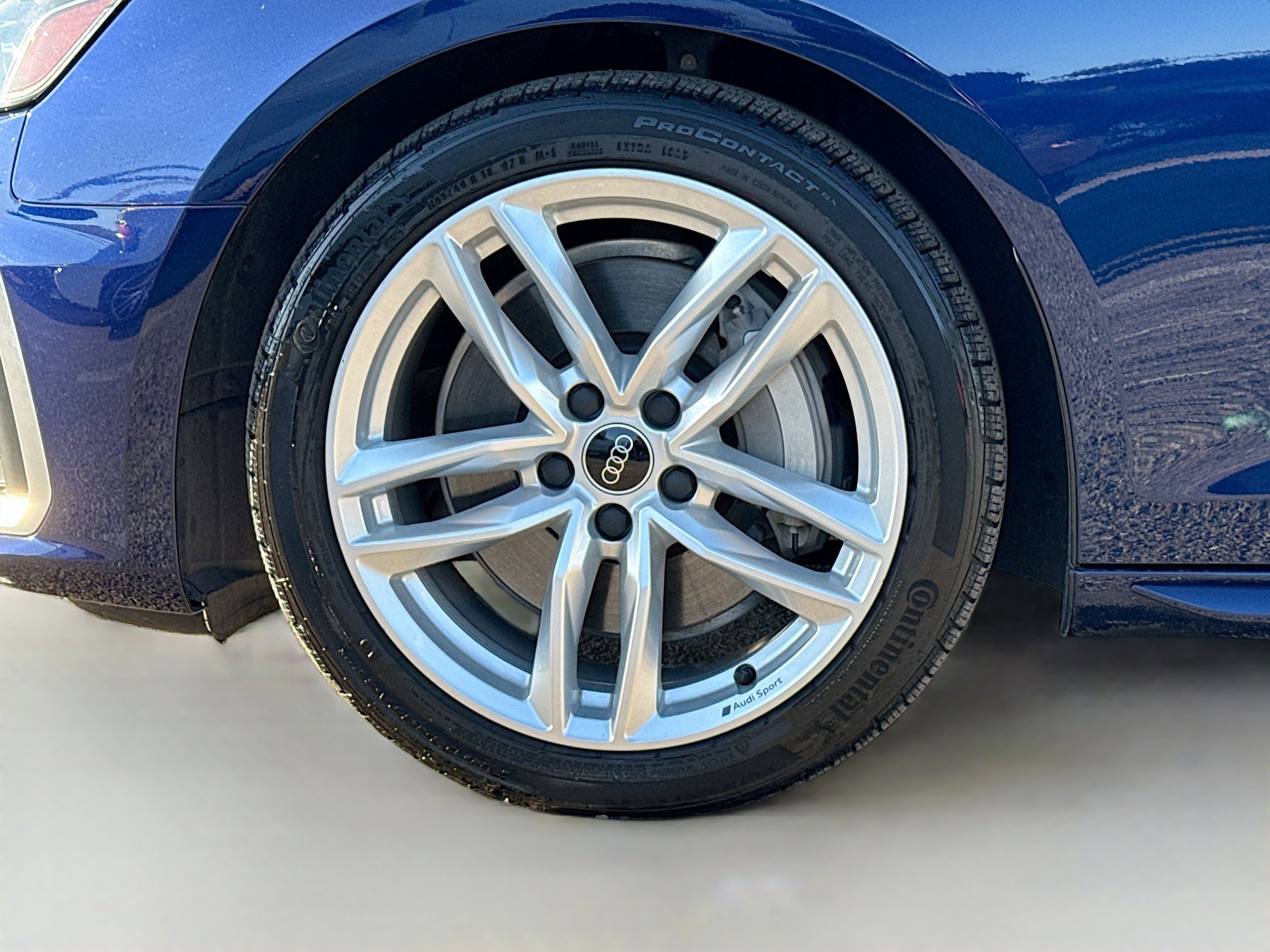 Used 2024 Audi A4 2.0T Premium w/ Convenience Package image 41