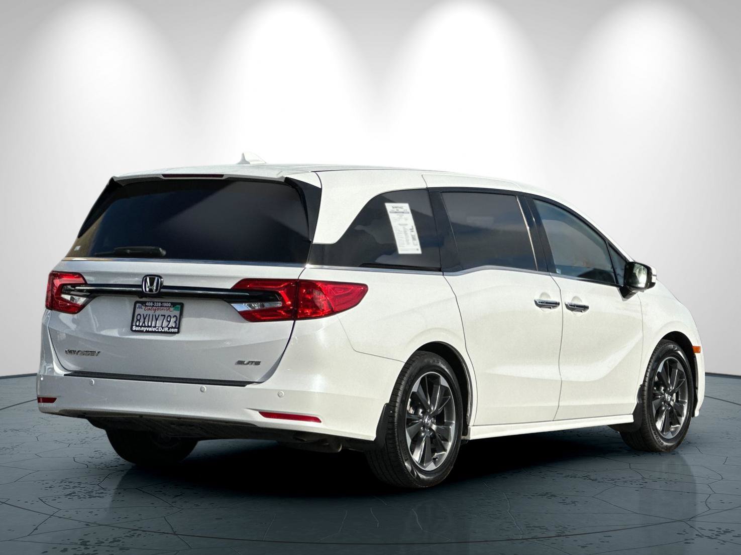 Used 2022 Honda Odyssey Elite image 4