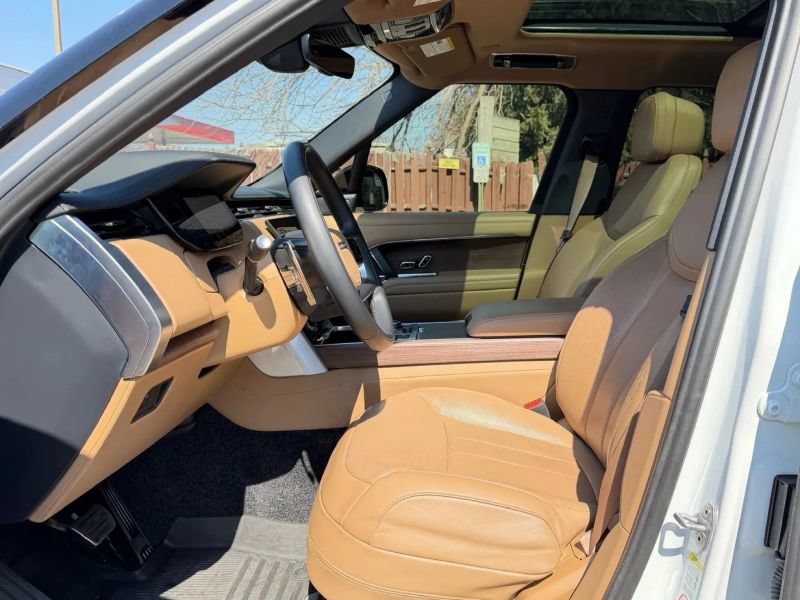 Used 2023 Land Rover Range Rover SE AWD/4WD image 12