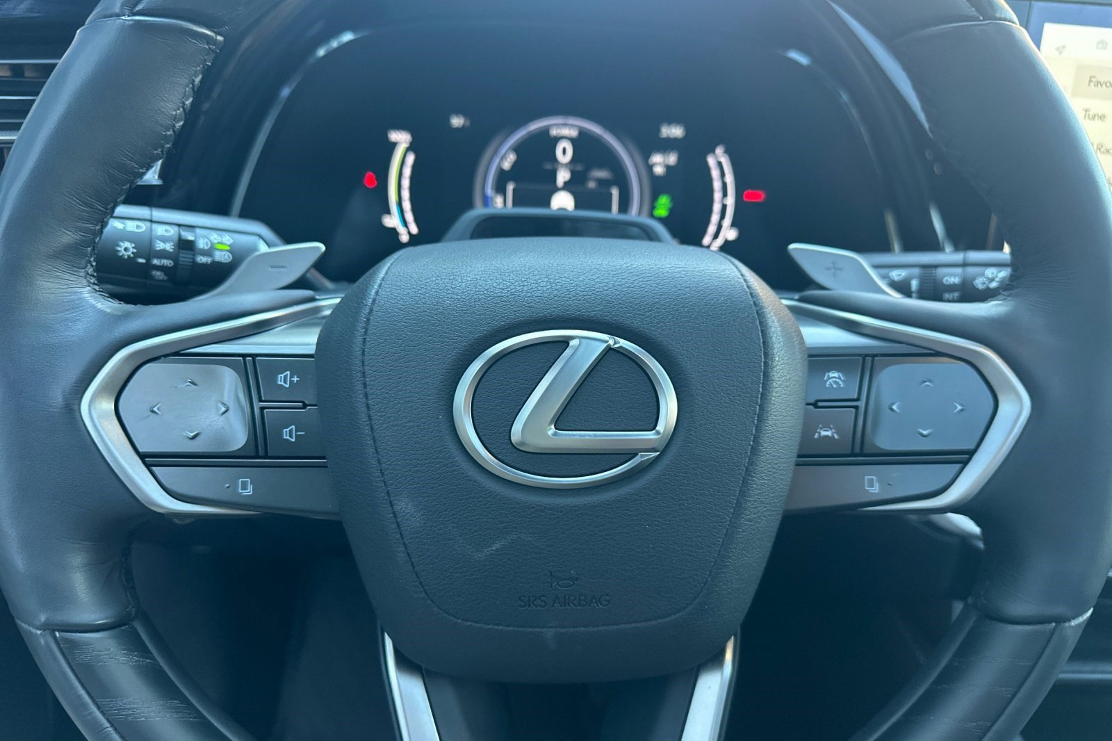 Certified 2024 Lexus RX 450h AWD w/ Luxury Package image 30