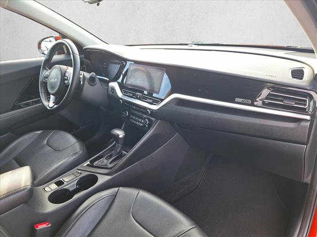Used 2022 Kia Niro Touring Special Edition image 19