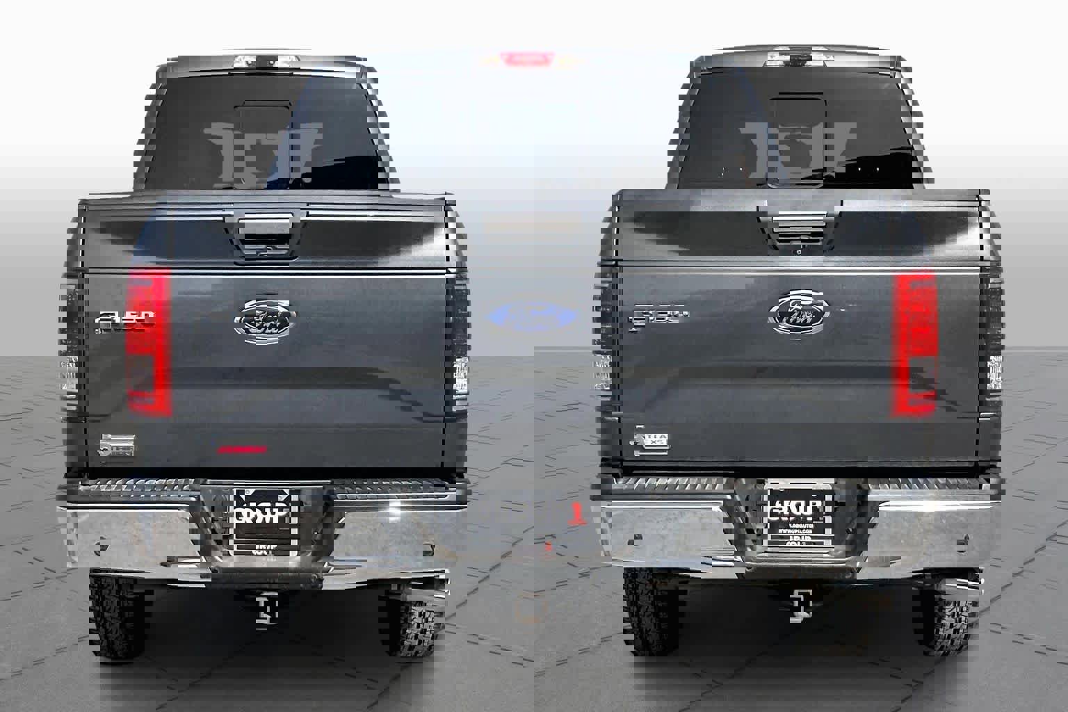 Used 2017 Ford F150 XLT w/ Equipment Group 302A Luxury image 5