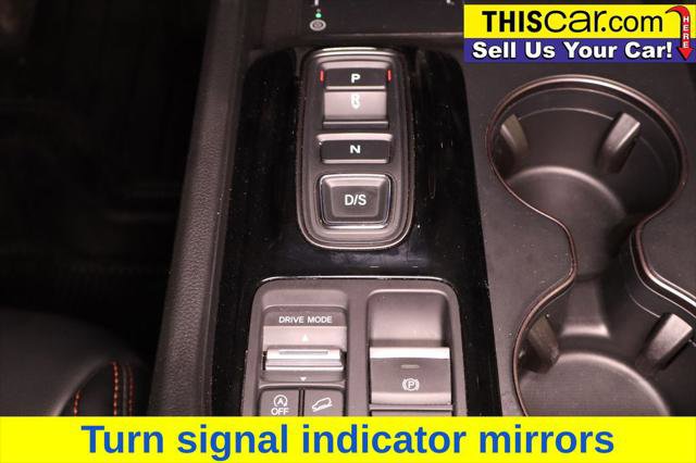 Used 2025 Honda Pilot TrailSport image 23