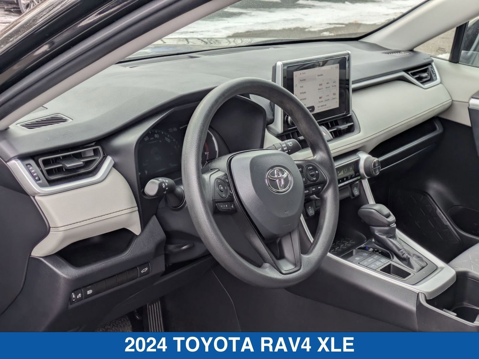 Used 2024 Toyota RAV4 XLE w/ Convenience Package image 15