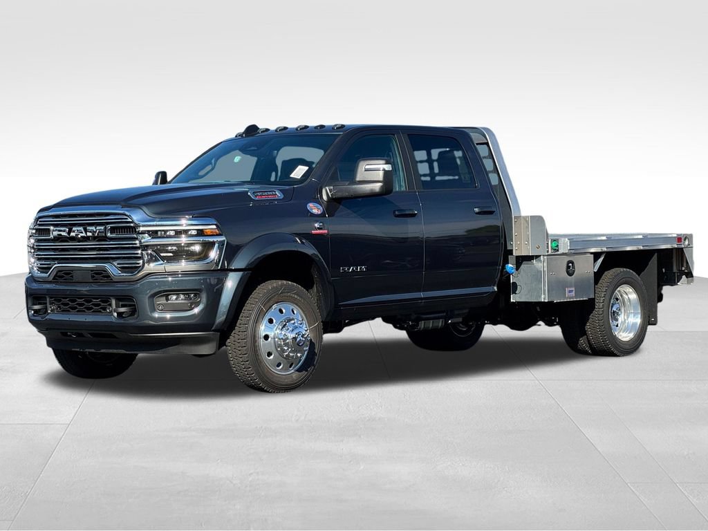 New 2026 RAM 4500 4x4 Crew Cab DRW w/ Laramie Trim Package image 3